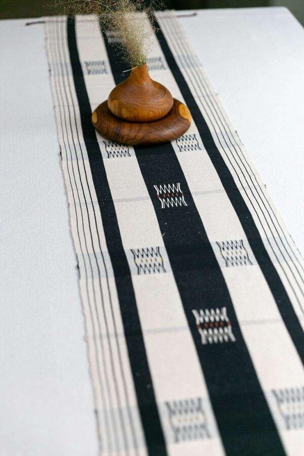 Naga Handwoven Black & White 4 Seater Table Runner & Mat - Image 2