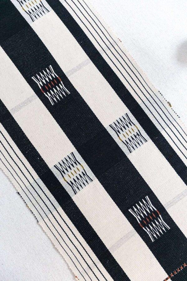 Naga Handwoven Black & White 4 Seater Table Runner & Mat - Image 4