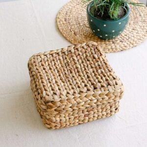 grass basket with lid