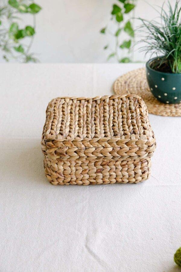 grass basket with lid