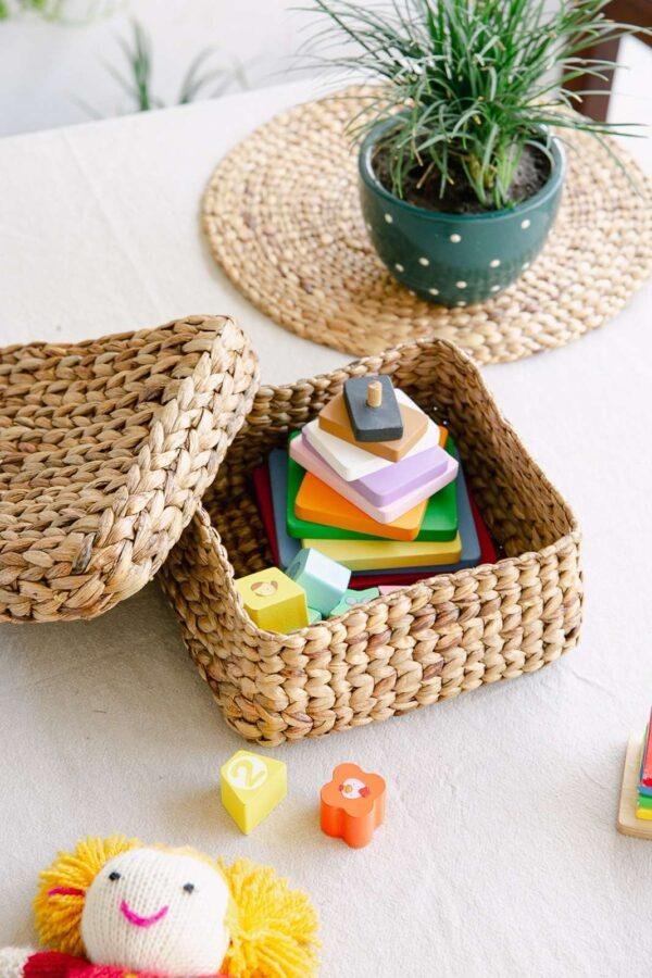 grass basket with lid