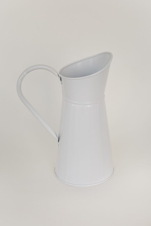 short & ribbed pitcher vase